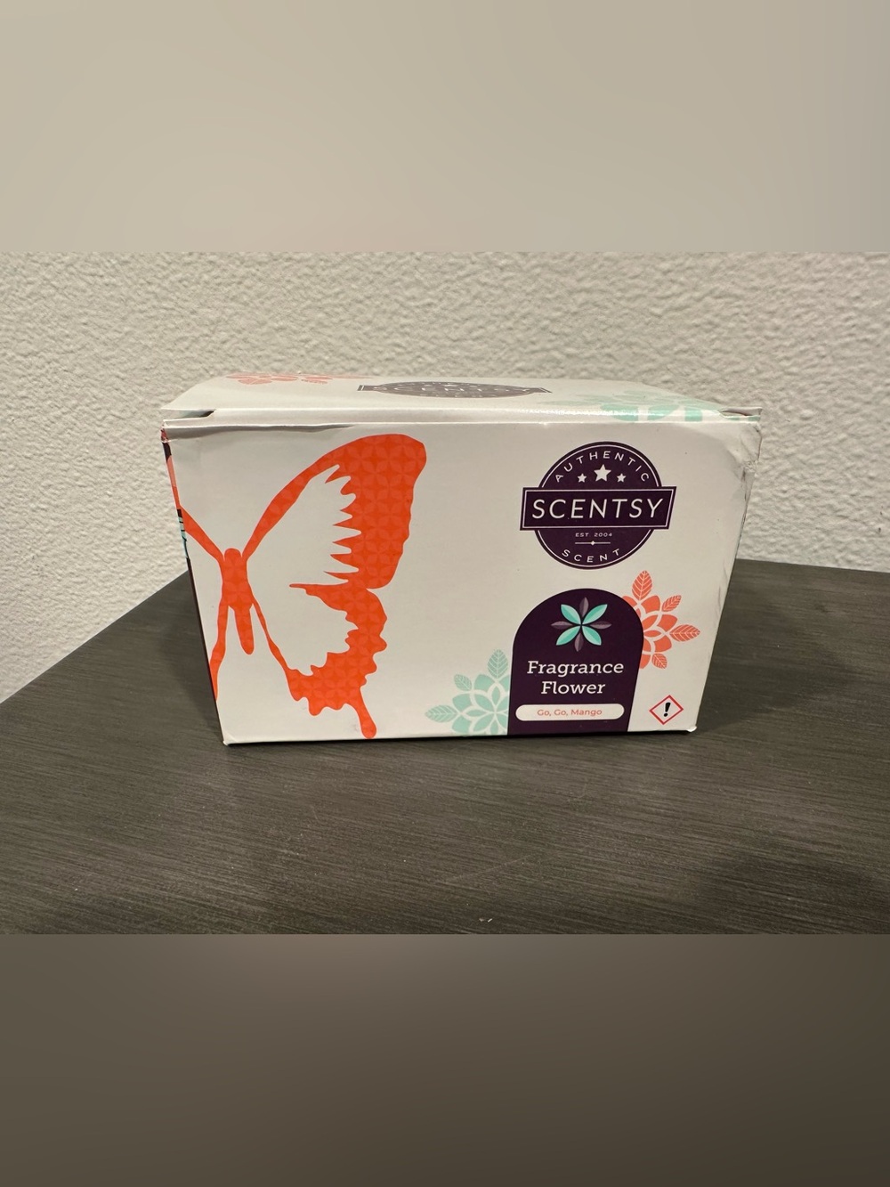 Scentsy Fragrance Flower in the Go, Go, Mango Scent